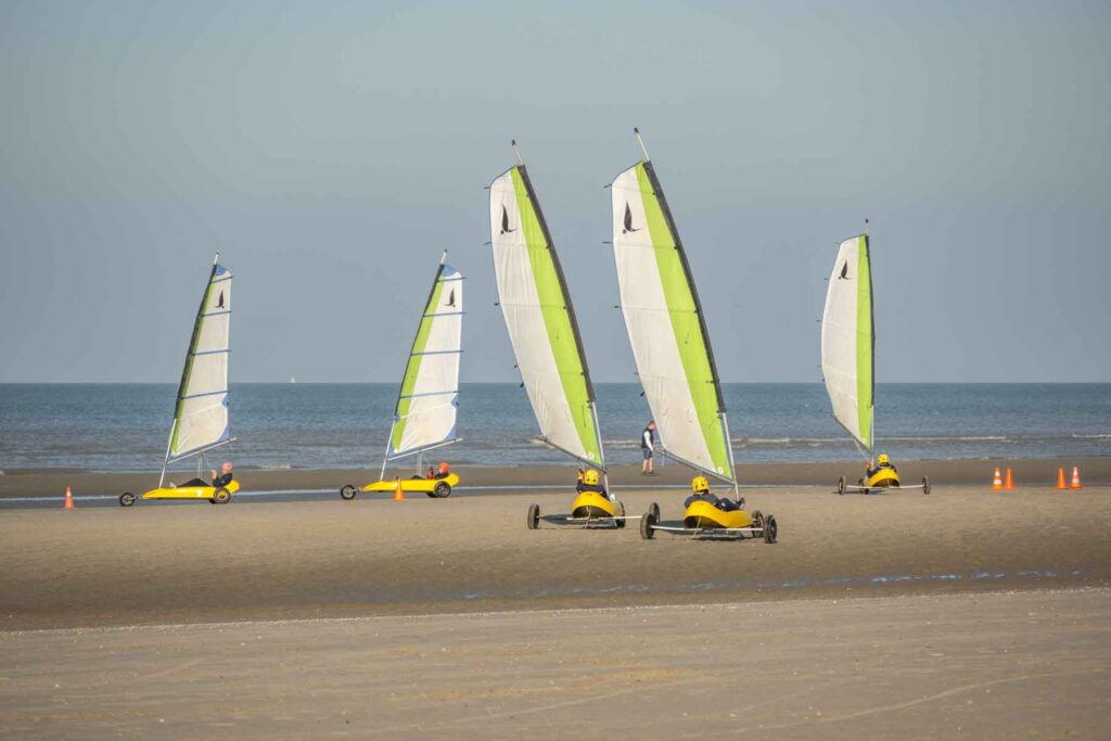 things to do in De Panne - sand sailing